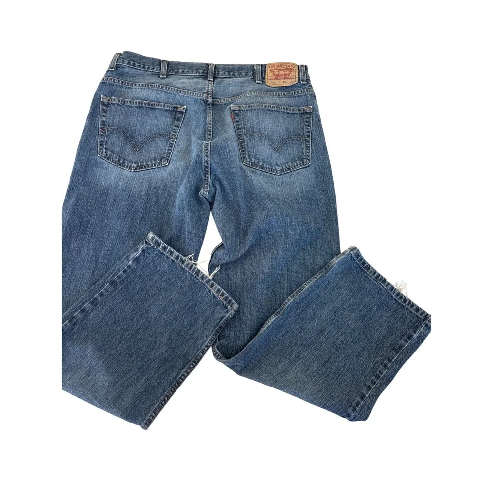 Levis 559 Relaxed‎ Straight Jeans Mens 40x32 Blue Medium Wash Distressed Denim